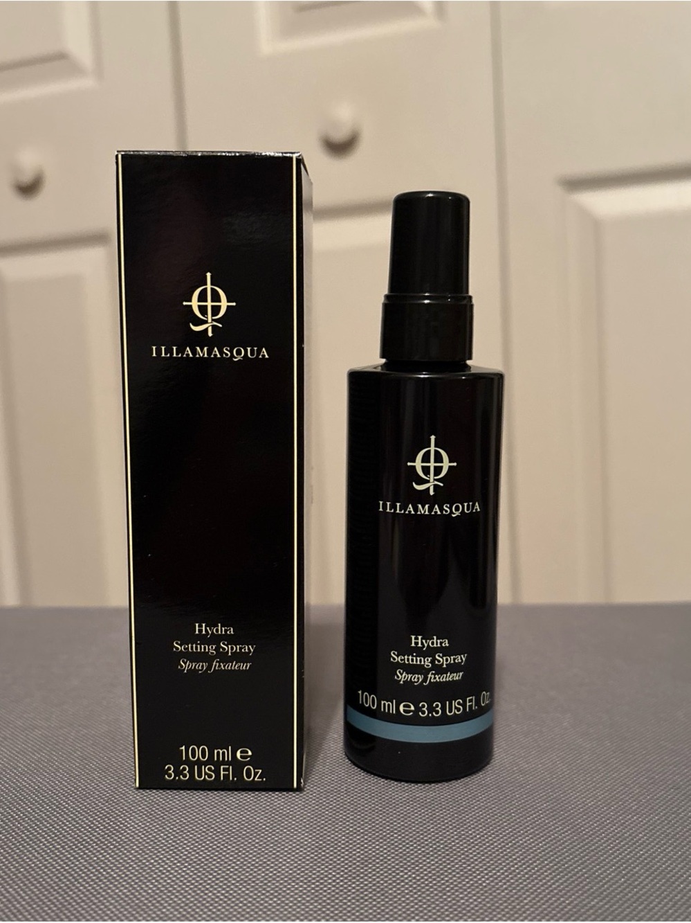 Illamasqua Hydra Setting Spray — Black with Teal Accent